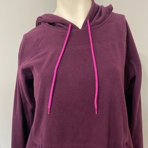 Columbia Fleece hooded sweatshirt, size Large. Bundle & Save! Or make offers!